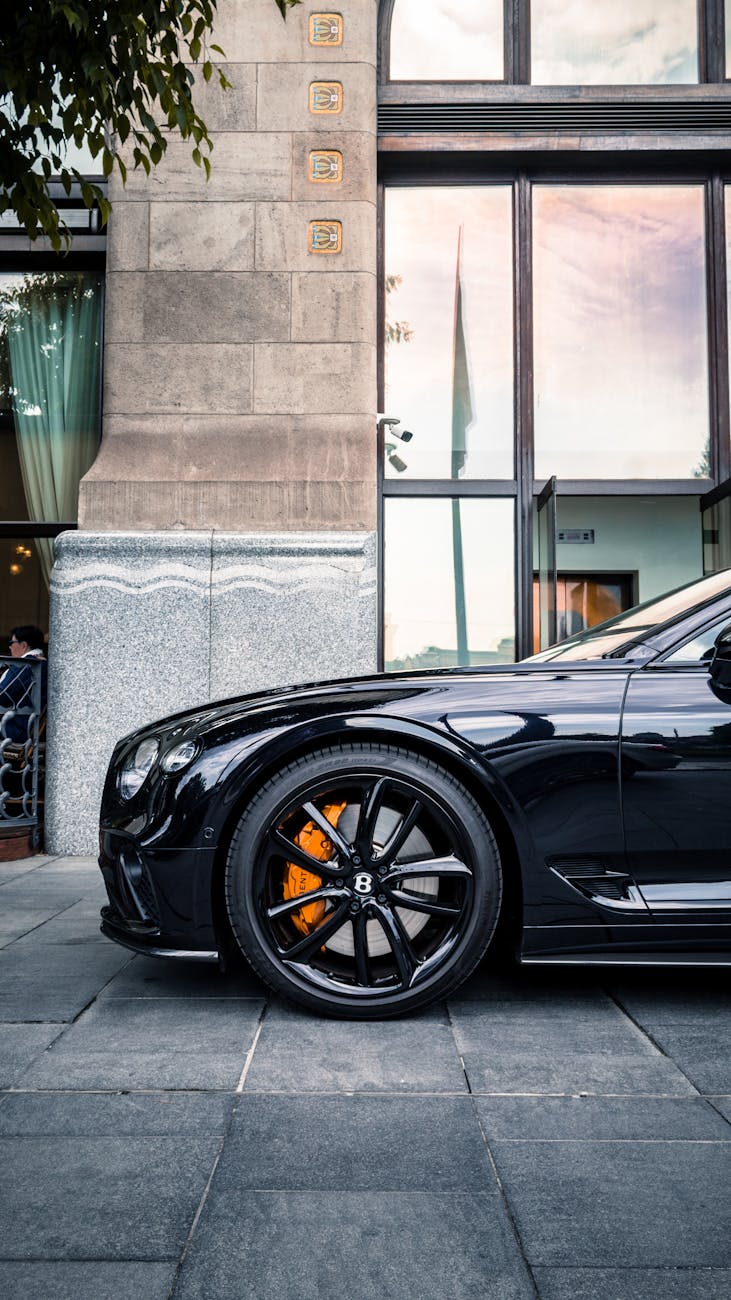 Detroit Black AirLimo